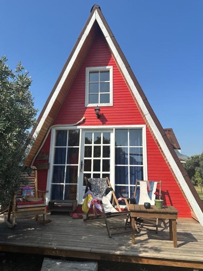 Seyyah Cafe Bungalows Aliaga Ngoại thất bức ảnh